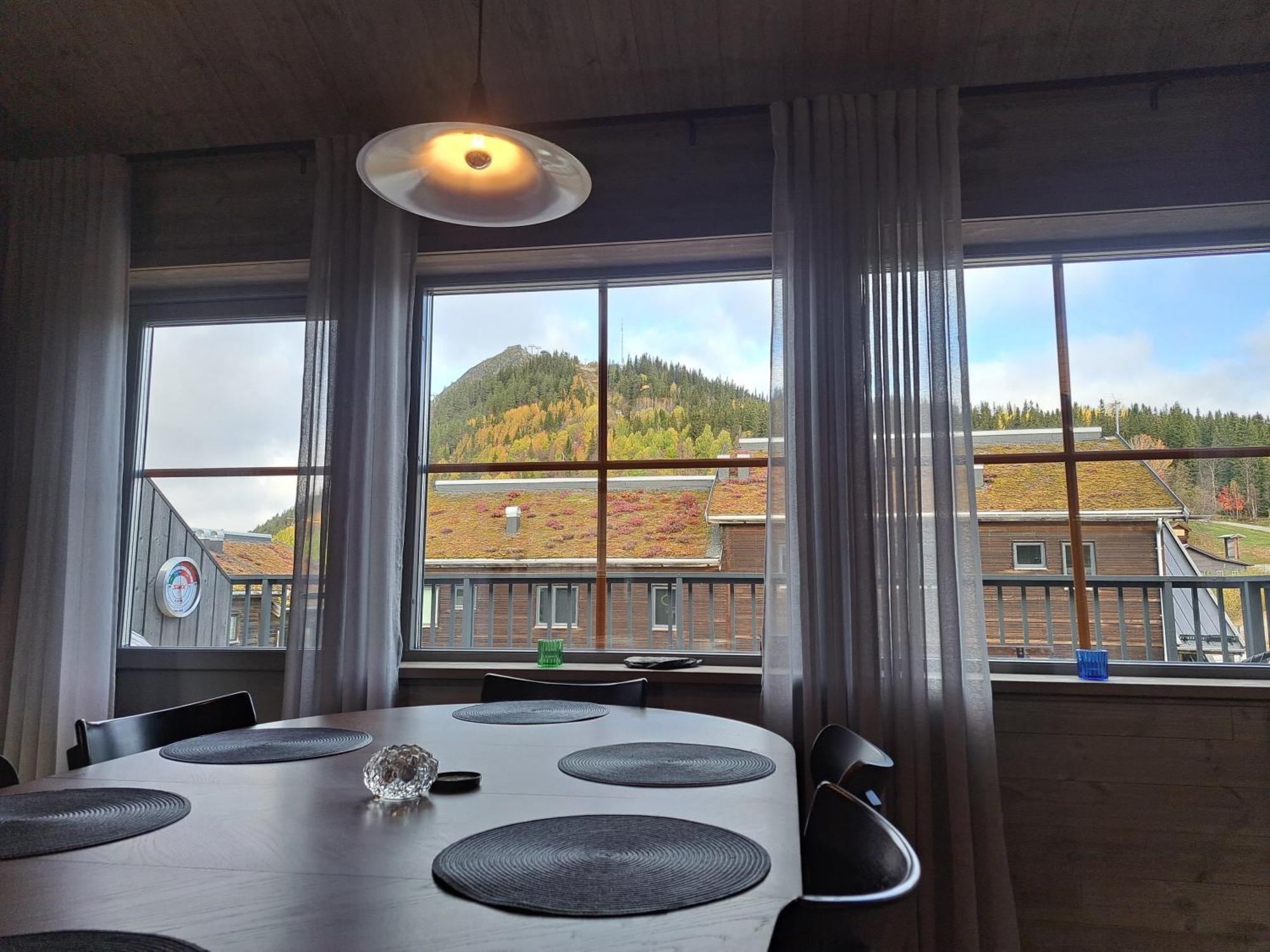 Funaesdalsporten Funaesdalen Buitenkant foto